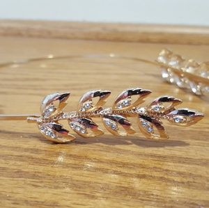 New Price! Francesca's Gold Leaf Head Piece